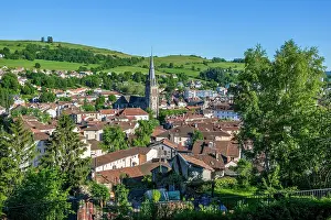 Cantal: Cityview, Aurillac, Auvergne Volcanoes Natural Park
