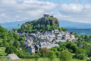 Cantal: Cityview, Aurillac, Auvergne Volcanoes Natural Park