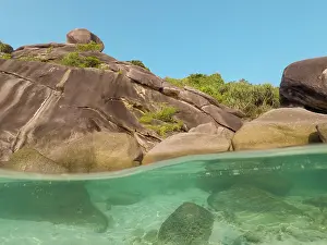 Similan: The clear water and rocks of Ko Miang island