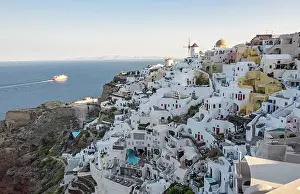 Defence: Cliff-side houses, villas and windmill in the vi