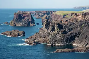 Eshaness: Cliffs at Eshaness