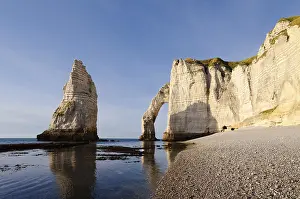 Cliffs: Cliffs with the Falaise d'Aval rock gate and the Aiguille d'Etretat rock needle