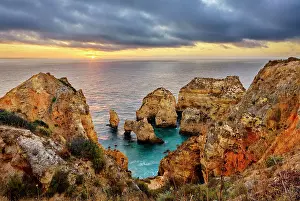 Algarve: Cliffs of Ponta da Piedade at sunrise, Lagos, Algarve