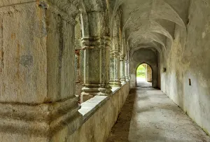 Arches: Cloister, ruins of Muckross Abbey, Killarney National