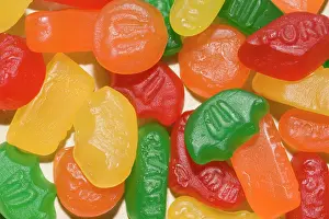 Sweets: Close-up of colourful wine gum sweets