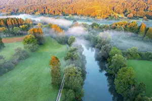 Foothills: Clouds of fog over the Loisach River near Eurasburg