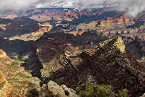 Rugged: Clouds and mist, Grand Canyon National Park, Arizona