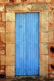 Doorway: Color door, Roussillon, France