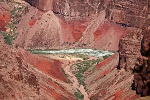 250119: The Colorado River running through the Grand