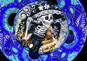 Mexican: Colorful Mexican ceramic. Day of the Dead skeleton