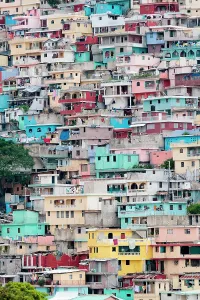 Built: Colourful houses, slum Jalousie, P&, x9d29;onville