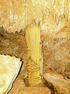 Guadalupe: Column Formation in Carlsbad Caverns