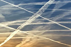 Aeroplane: Condensation / Vapour Trails - from airliners