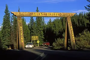 Divide: Continental divide between Banff and Yoho National Parks