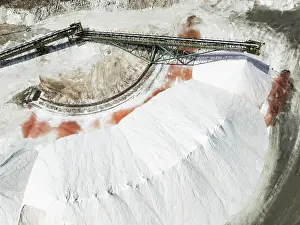 Industry: Conveyor belt and salt heaps at the Walvis Bay Salt works