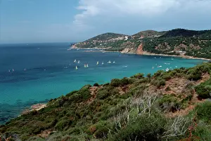 Yachts: Corsica - SagoneIs gulf with sailboats