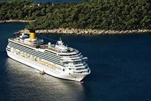 Dubrovnik: Costa cruise line, Costa Fortuna cruiseship