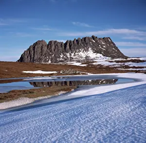 Clair: Cradle Mountain in spring, Cradle Mountain-Lake
