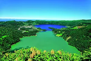 Kettle: Crater lakes Lagoa Verde and Lagoa Azul, volcanic