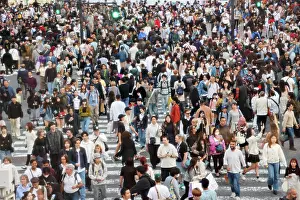 Transport: Crowds crossing Shibuya Scramble crossing, Shibuya, Tokyo, J