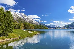 Glaciers: Crystal blue Lake St. Moritz, Sankt Moritz