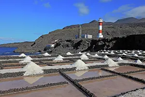 Pools: Crystal pools of the salt works in Fuencaliente