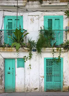 Facades: Cuba - Many buildings and their facades in Cuba's