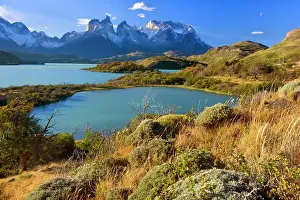 Turqoise: Cuernos del Paine - mountain scenery encompassing