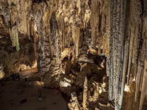 Resort: Cueva de Nerja, illuminated cave