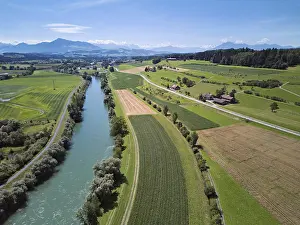 Pastures: Cultural landscape to the left and right of the river Reuss