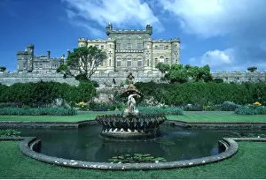 Statues: Culzean Castle Gardens