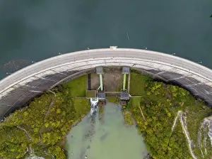 Hydroelectric: Dam on Lac de GruyA re, Lake GruyA re, reservoir