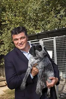 Prevention: David Douillet visiting A.S.P.C.A shelter of Plaisir
