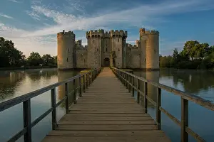Built: Dawn at Bodiam Castle (built 1395), Bodiam, Robertsbridge