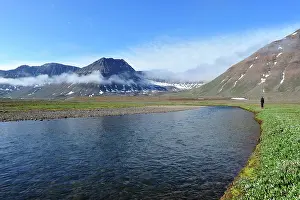 Trek: Denmark. Greenland. West coast. Disko island. Trek