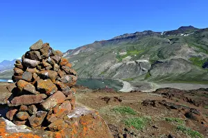 Trek: Denmark. Greenland. West coast. Trek on the cliff