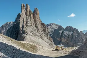Hiker: Descent from the Santner via ferrata, in front of