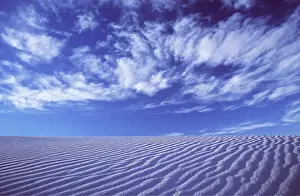 Arty: DESERT - Sky, Clouds & Dunes
