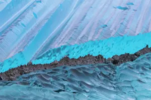 Regions: Details of an ice floe at Negribreen glacier - Storfjord