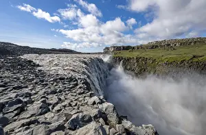 Waterfalls: Dettifoss waterfall, Jokulsargljufur National Park