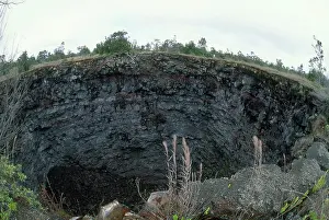Hawai I: Devil's Throat Crater, Kilauea, Hawaii
