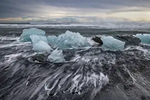 Surf: Diamond Beach surf, Iceland