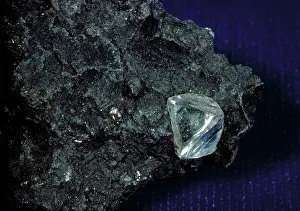 Matrix: Diamond in kimberlite