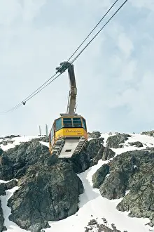Cable: Diavolezza Peak, Switzerland. Cable car