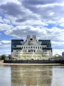 Thames: DIG, geography / travel, Great Britain, London