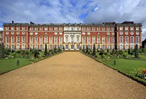18th: DIG, geography / travel, Great Britain, London