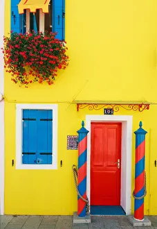 Bold: DIG, geography / travel, Italy, Bold colours frame