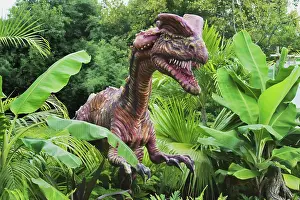 Replica: Dilophosaurus