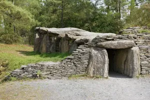 Models: Dolmen prehistoric tomb or funeral chamber