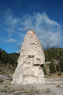 Thermal: Dormant Hotspring, ca. 2500 years old, formed by